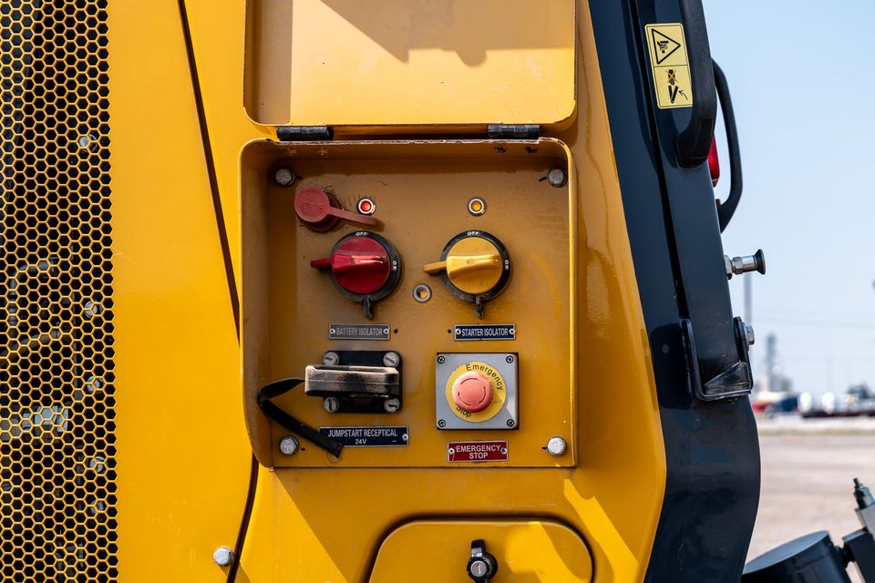 GR2605 Motor Grader photo 17