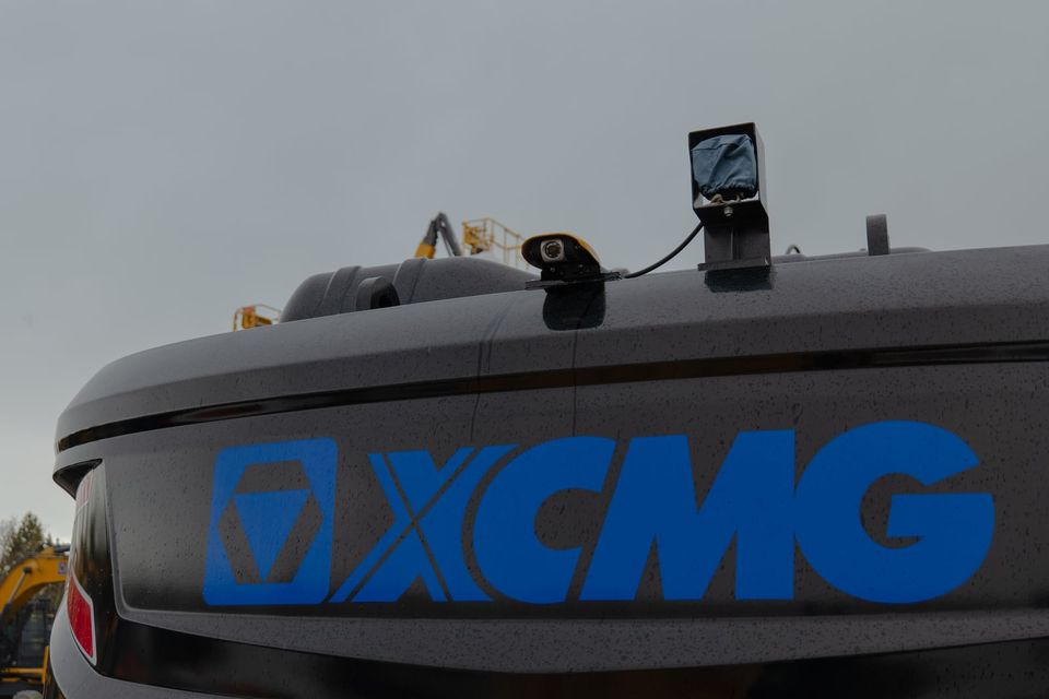 2023 XCMG XE300U photo 2