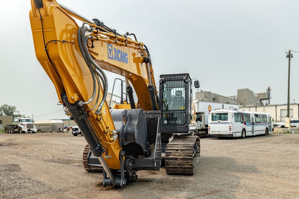 2023 XCMG XE300U photo 2