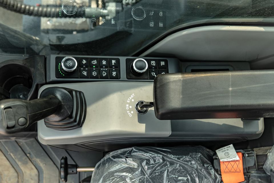 XE300U photo 11
