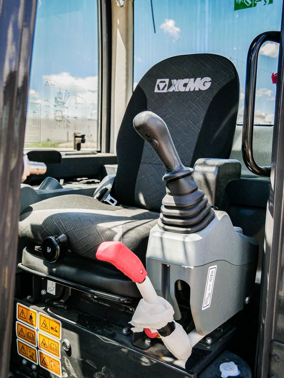 2023 XCMG XE55U photo 6