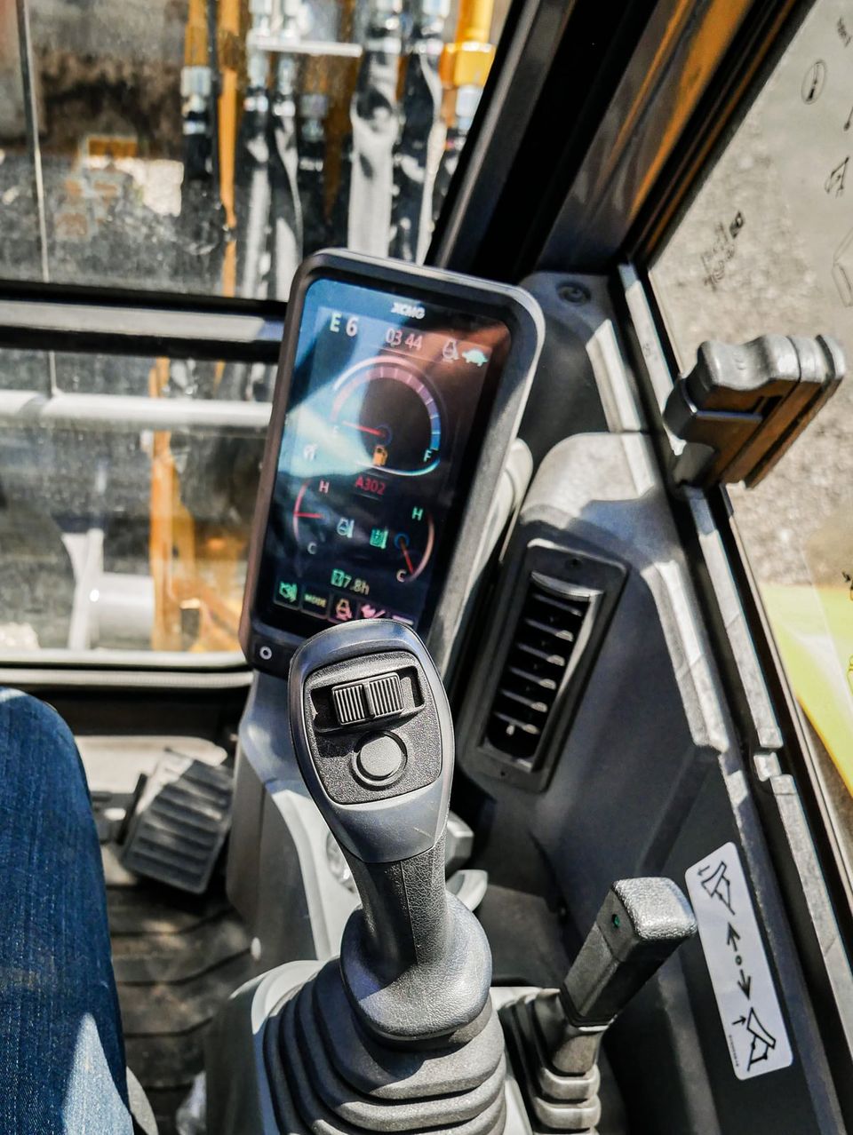 2023 XCMG XE55U photo 5
